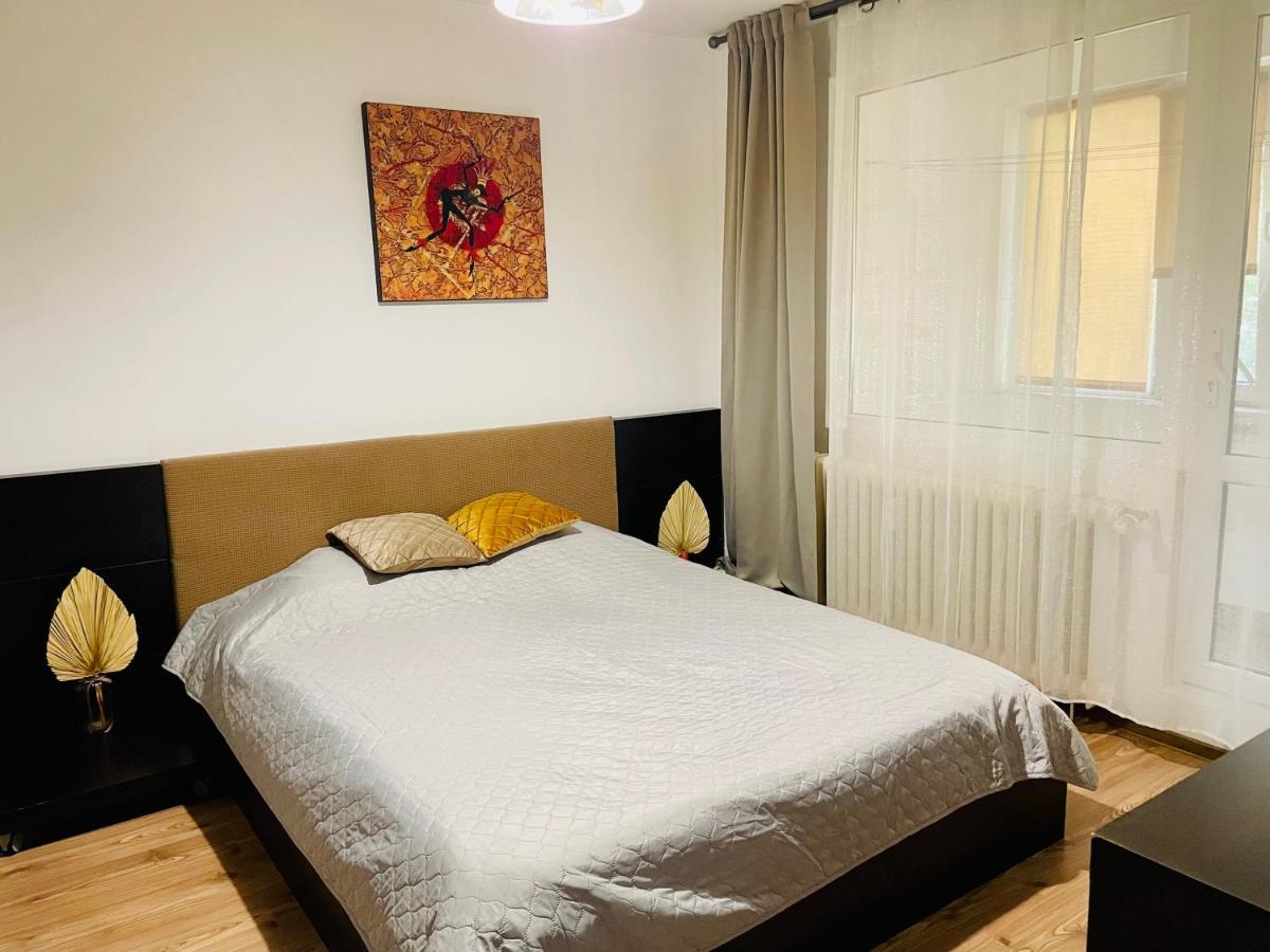 Thias Apartment -Parter, Langa Spitalul Marie Curie Bucarest Extérieur photo